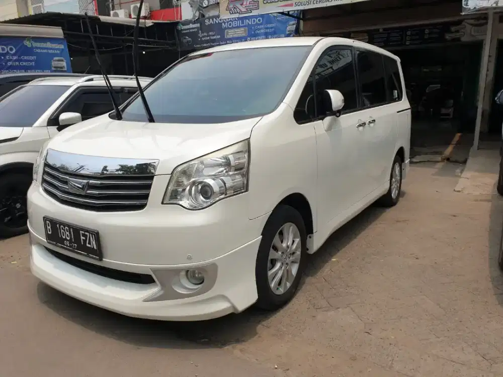 TOYOTA NAV1 V LIMITED 2.0 2017