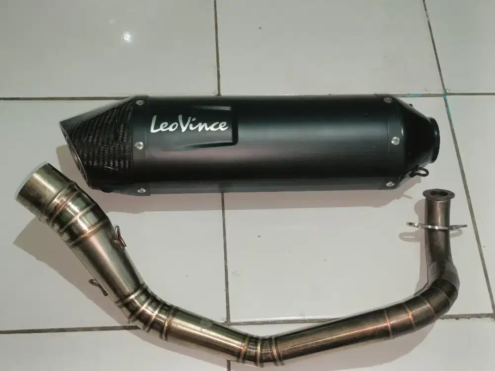 Knalpot leovince honda adv 150
