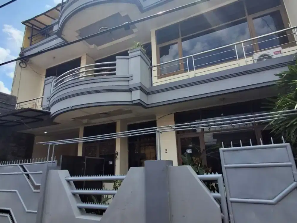 Rumah Tengah Kota Sayap Pajajaran Pasirkaliki blkg Istana Plaza