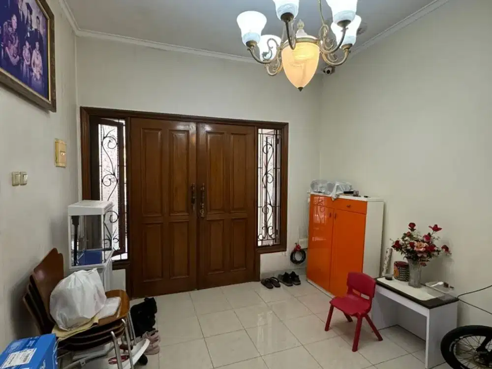 Jual Cepat Rumah Siap Huni LT 6 x 17 bangunan 2 lantaidi Janur Kuning, Kelapa Gading