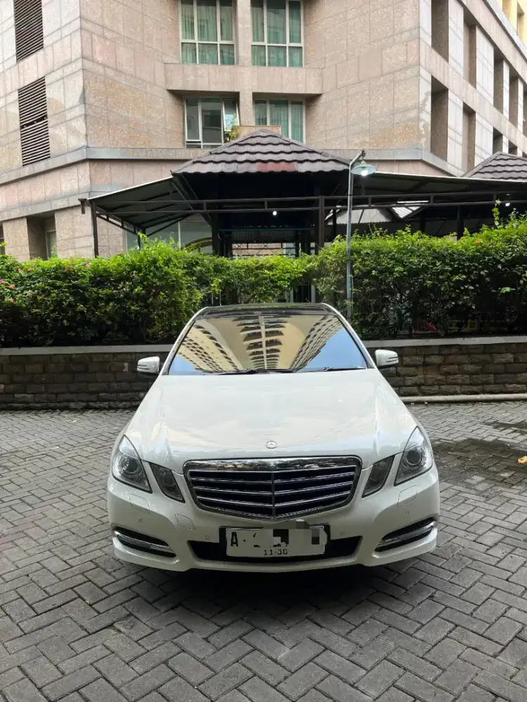 E300 AMG 2012 PUTIH