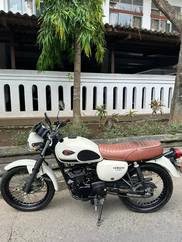 DIJUAL KAWASAKI W175 SE 2022