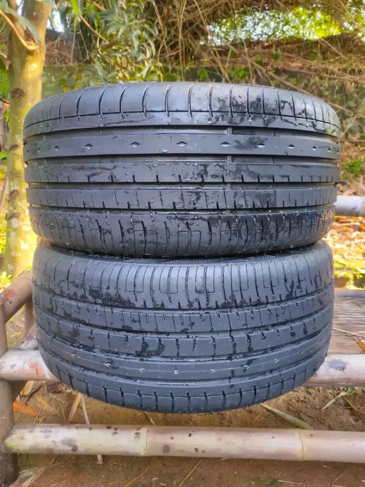 Ban Bekas Merk Accelera 245/40R18 Like New
