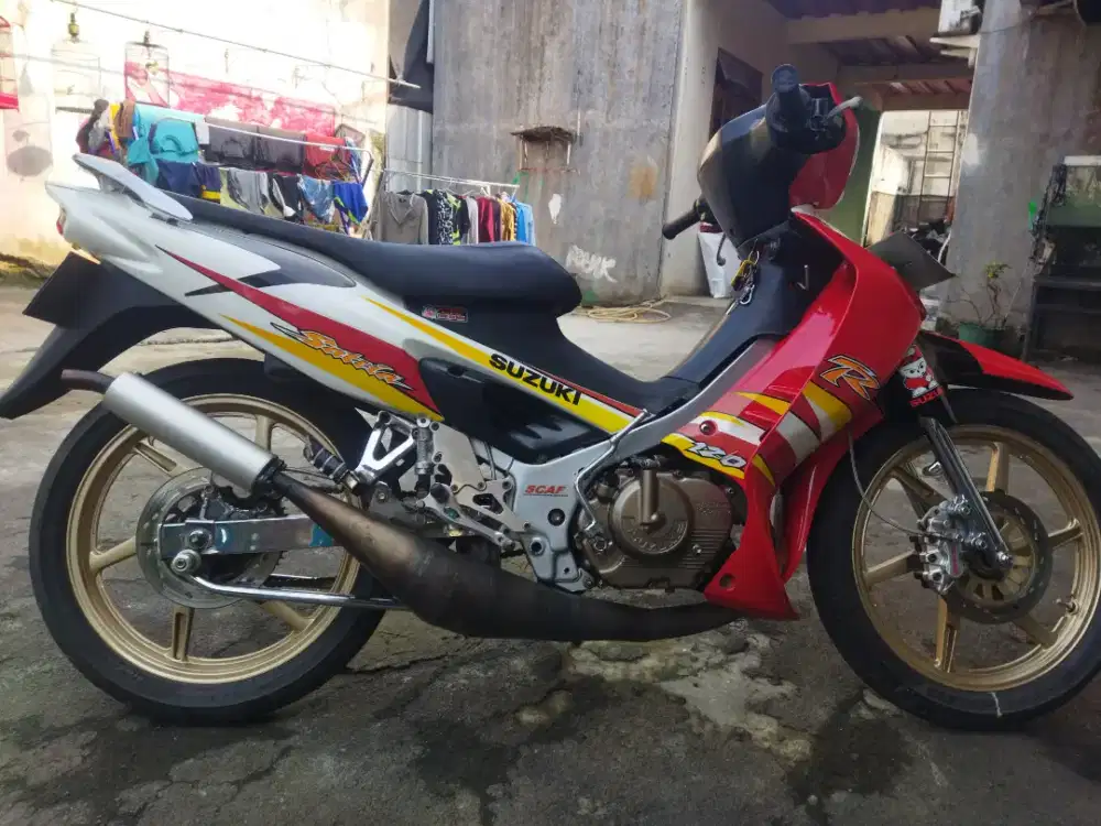 satria hiu 2005