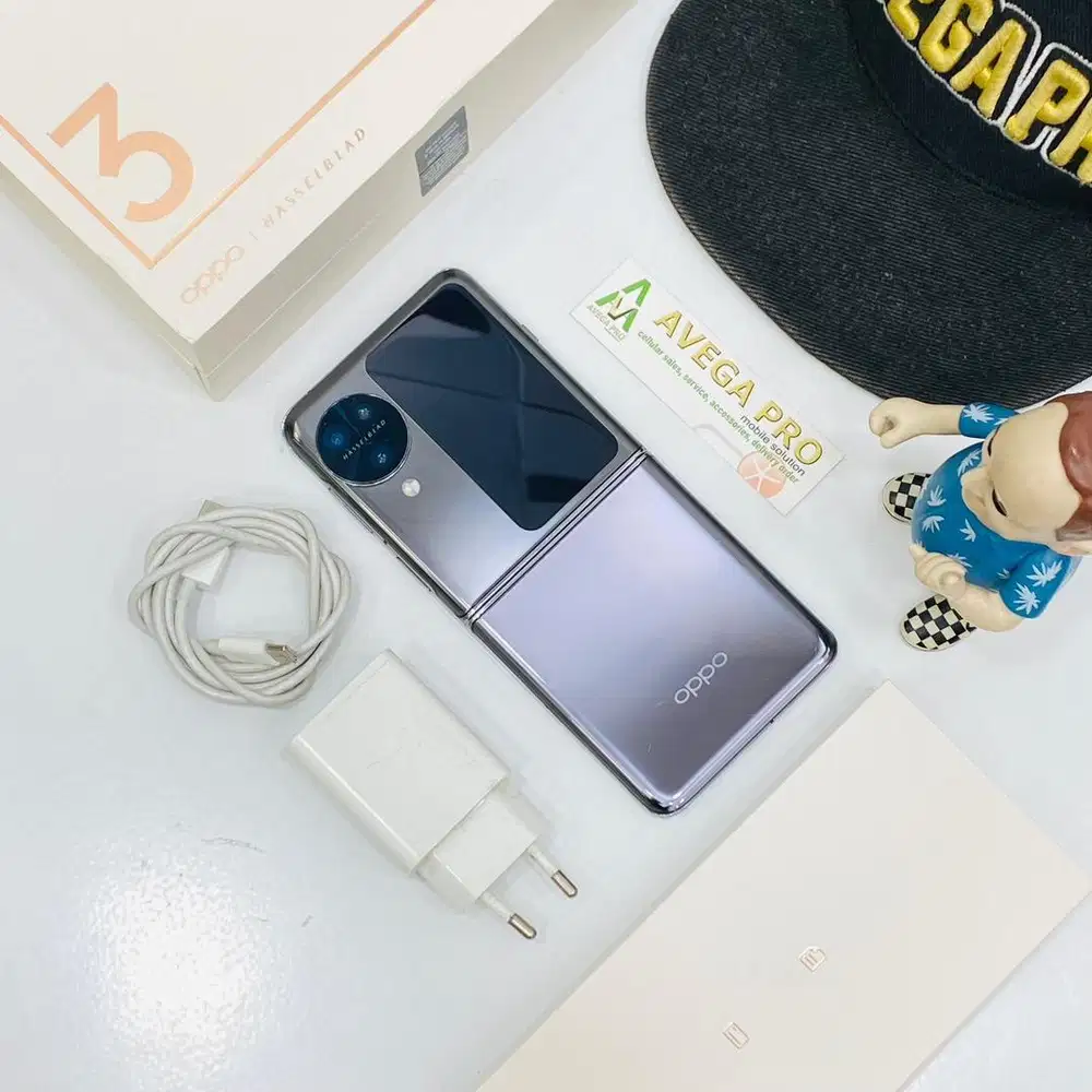 Second oppo Find N3 Flip 12/256 gb Hitam berkilau