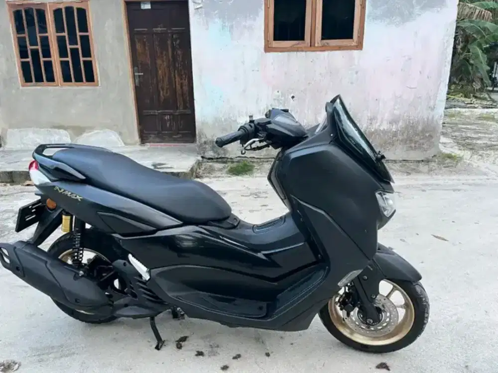 NMAX HITAM 202Q