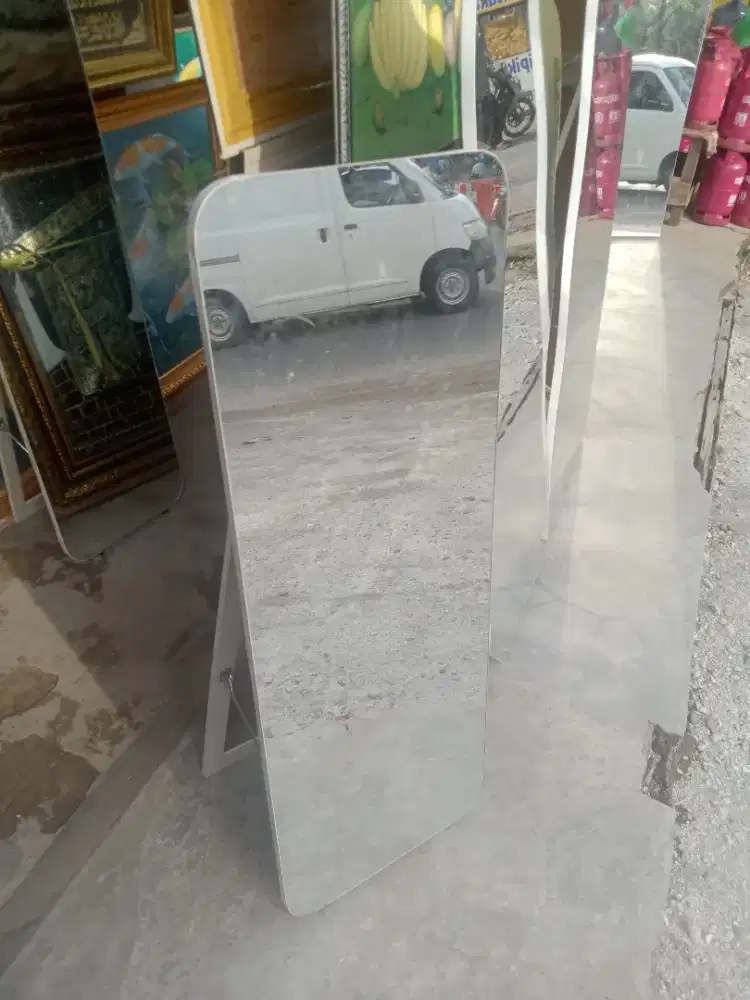 Cermin standing/cermin berdiri