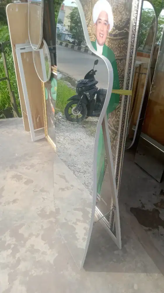 Cermin standing/cermin berdiri