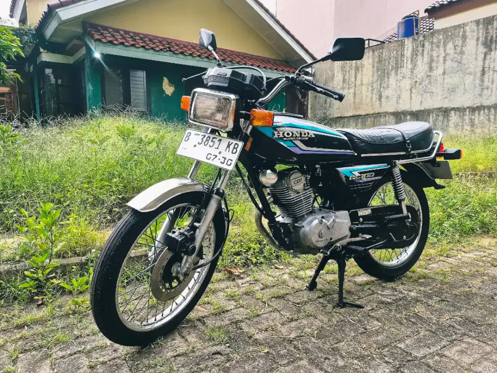Honda GL 100 antik