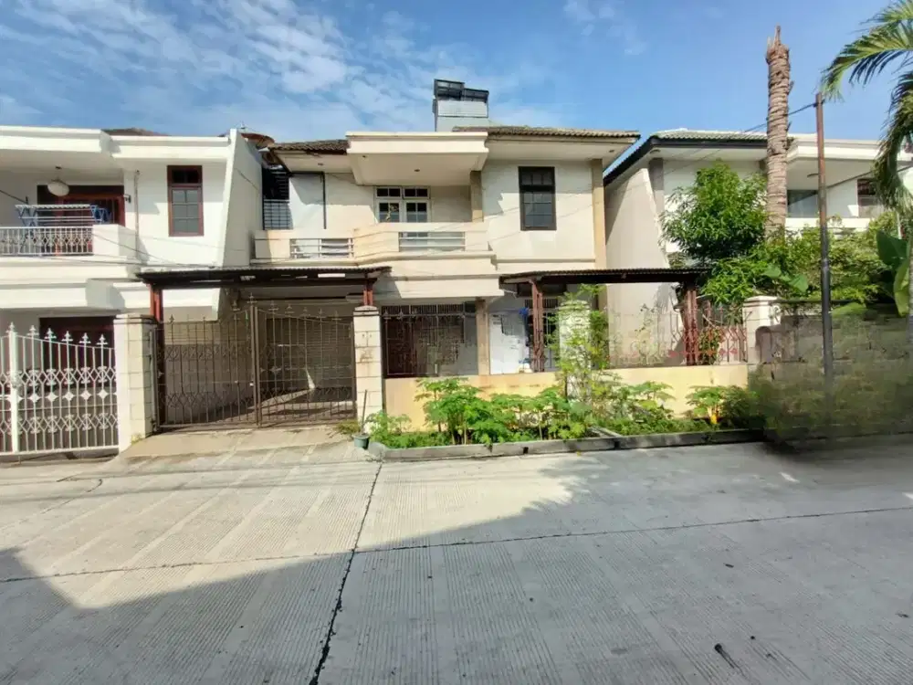 DIJUAL RUMAH STANDARD KOMPLEK JANUR INDAH UKU 11X20 STRATEGIS UTARA DEKAT MALL MKG