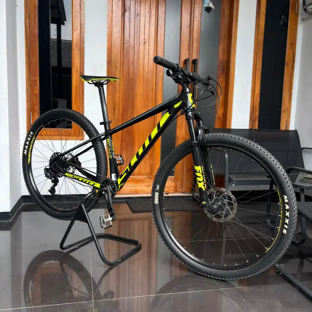 Scott Scale 950 S 29 Original Fork FOX Groupset Sram