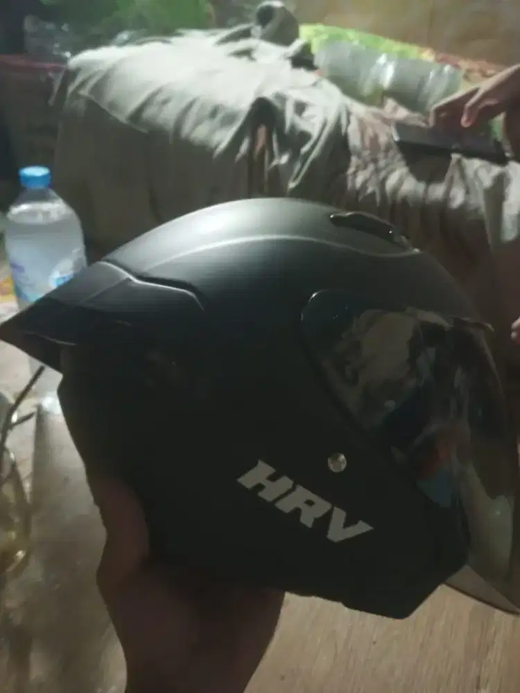 HELM HRV, hitam doff