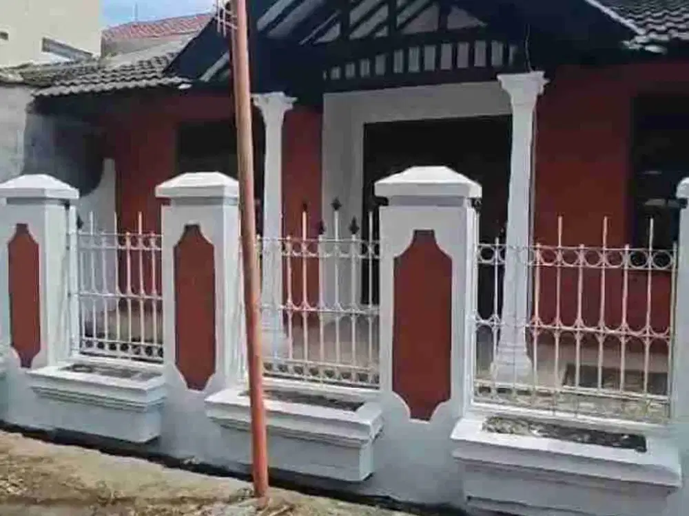 Rumah 1 lantai terawat di Bumi Panyileukan Kota Bandung