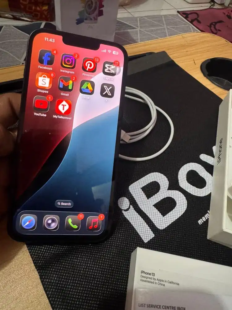 Iphone 13 black 128Gb Ibox
