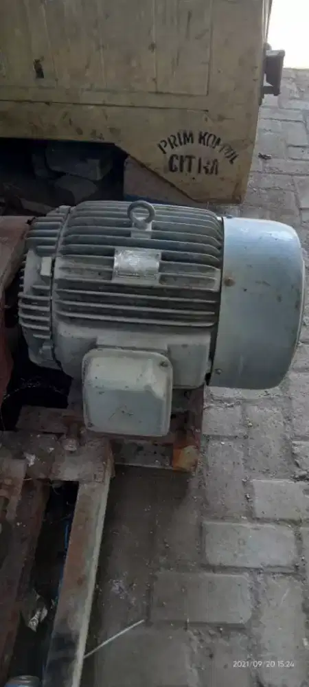 di jual dinamo 30 hp rpm 1500 masih asli