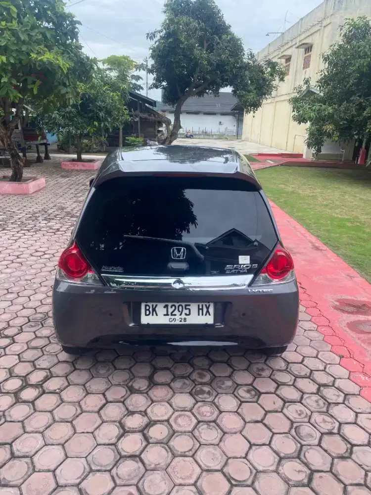 Honda brio 2018