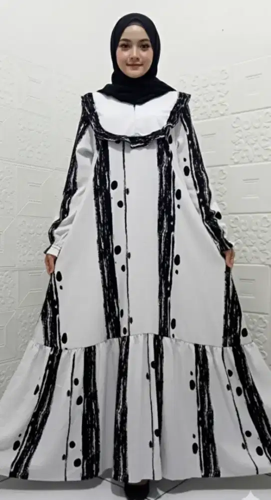 Gamis salur hitam putih
