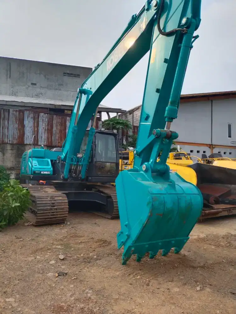 Kobelco SK200-10 Tahun 2023