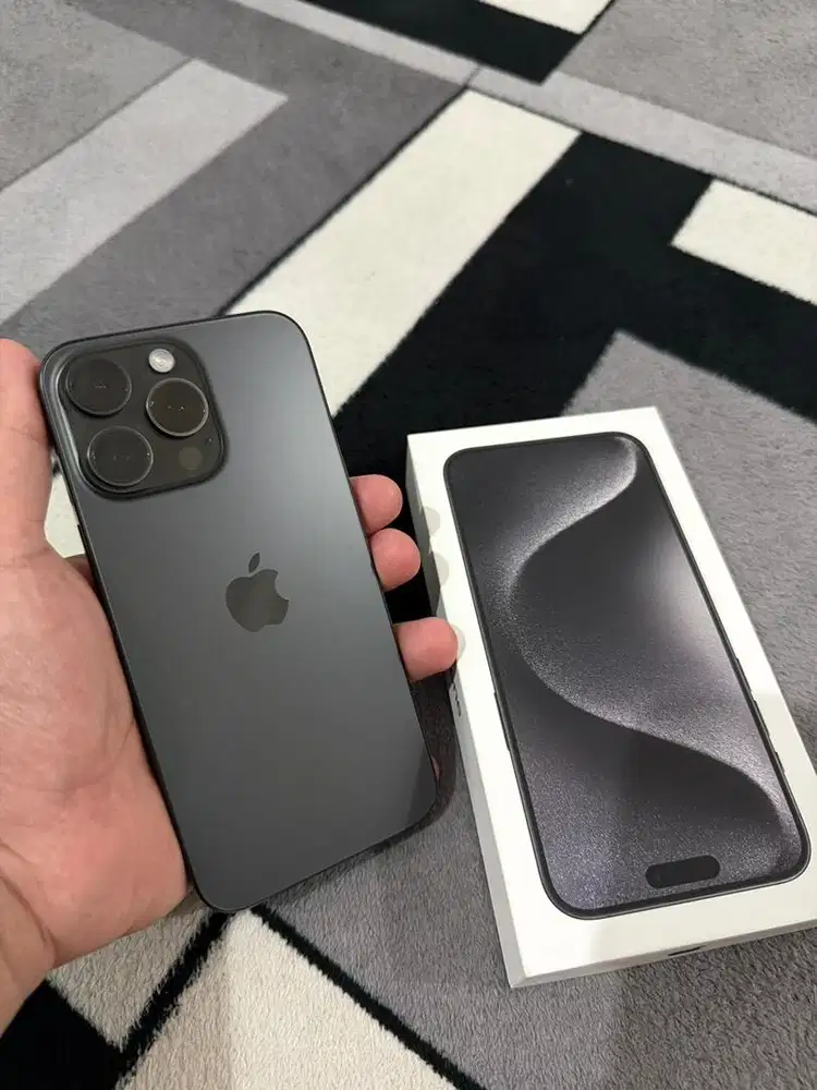 Iphone 15 Pro Max 256 GB Ex URBAN REPUBLIC By Erajaya Grup