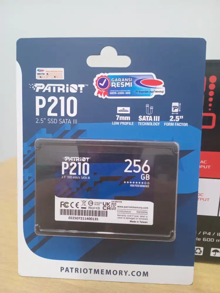 SSD 256GB / RAM 8GB / POWER SUPLY RGB 600 wat