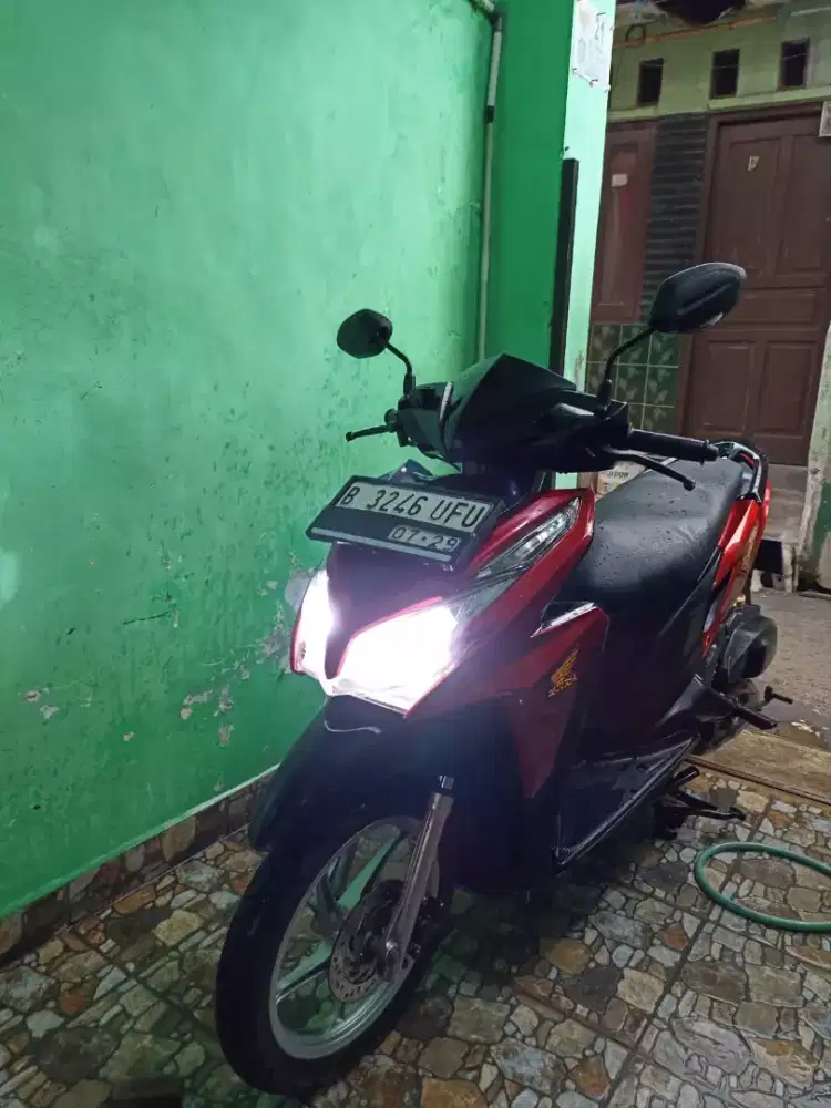 Dijual vario 125 Tahun 2014