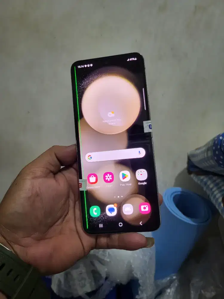 Flip 5 8/512 resmi SEIN garis line 1 pojok selebihnya mulus nominus