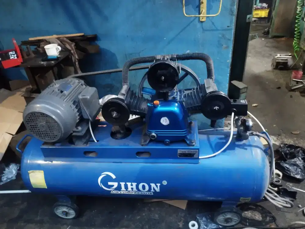Kompresor 5,5Hp. Beserta air dryernya