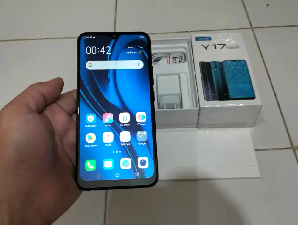 BUTUH UANG VIVO Y17 RAM 8GB / 256GB 4G LTE Duos 6.35in Finger 5000Mah