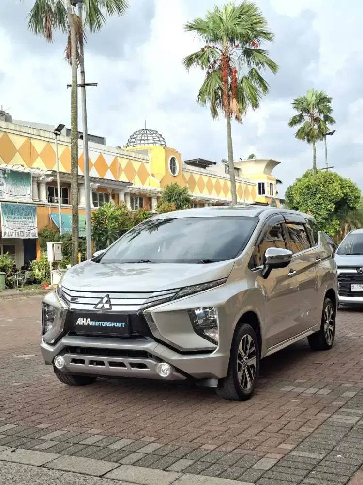 XPANDER ULTIMATE 2019 KM 25RB ASLI