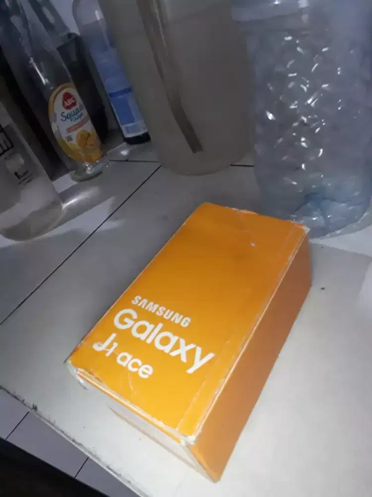Samsung J1 Ace beli dari baru