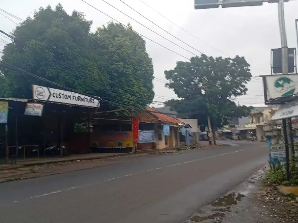 Tanah 300 m2 bonus bangunan Pinggir Jalan Raya Kalimulya Depok