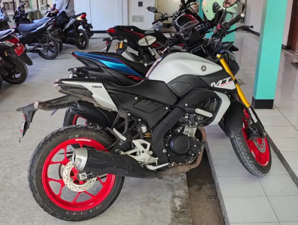 DIJUAL Yamaha MT15