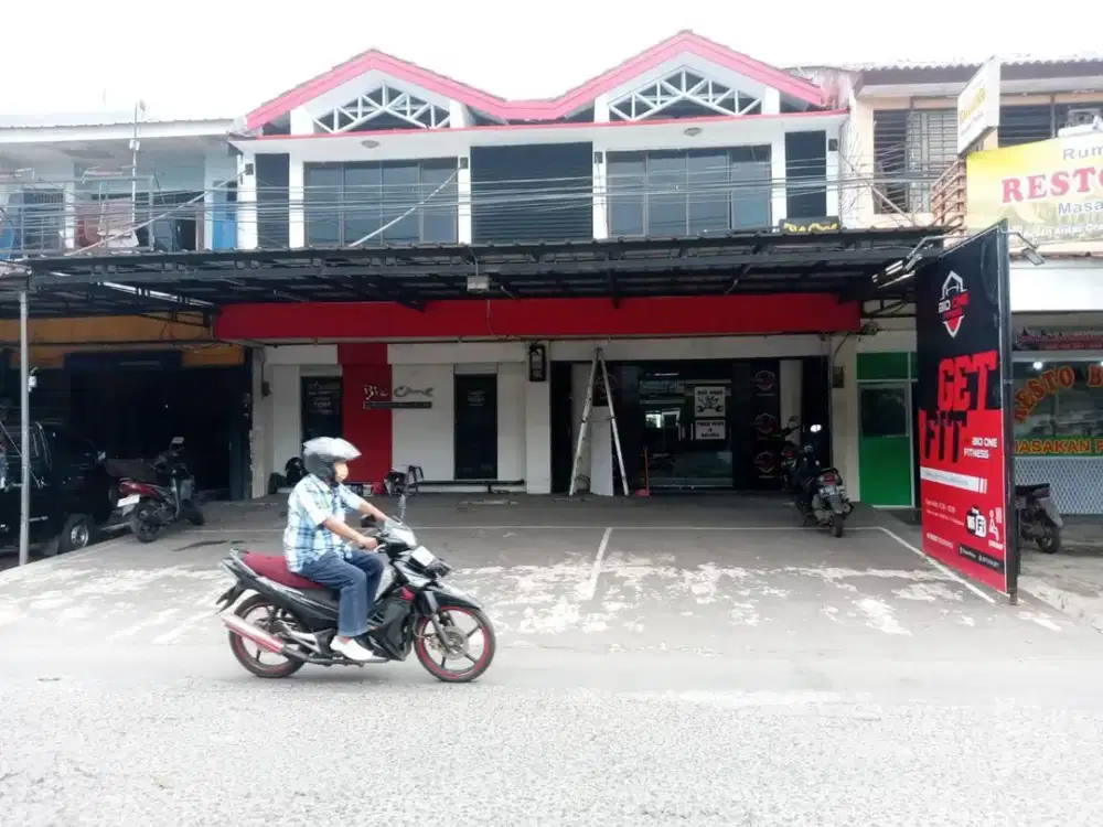Ruko 2 unit dan 1 rumah usaha Fitness dan Sauna di Bojongkulur
