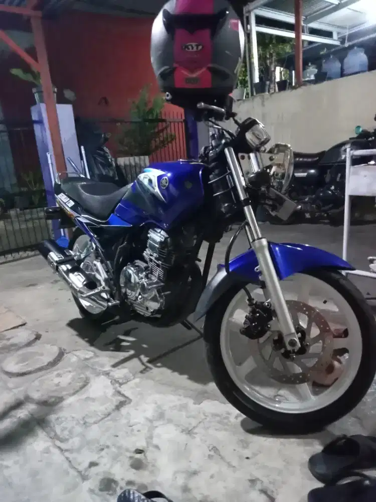 Yamaha Scorpio z 225