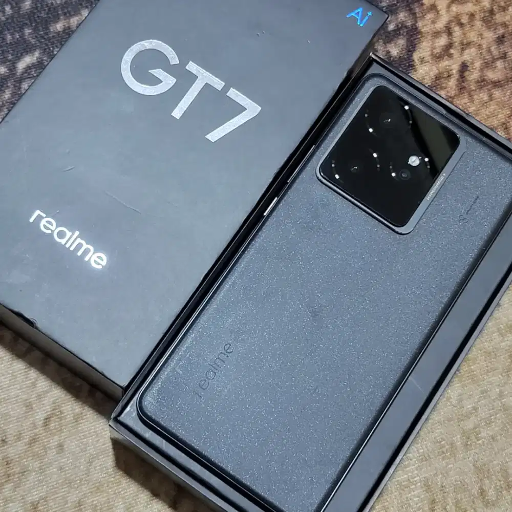 Realme GT 7 12/256 lengkap ori