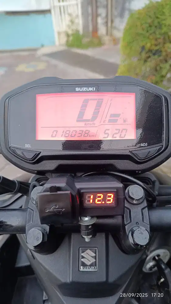 Suzuki Crossover