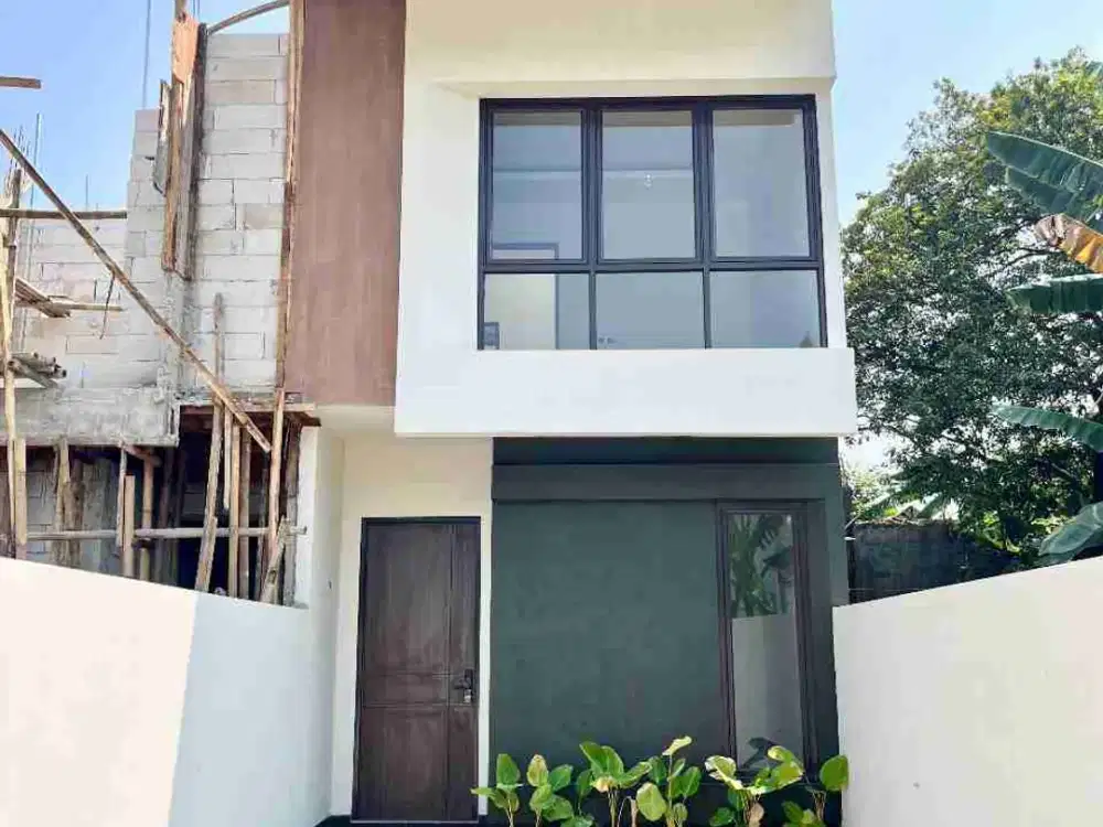 RUMAH SUPER UNIK DI KOTA BEKASI DENGAN KONSEP GARDEN INSIDE, UNIT CEPAT HABIS