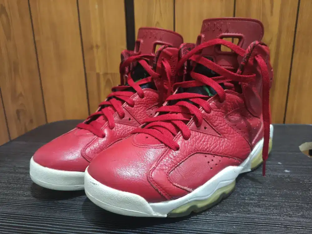 Air Jordan 6 Retro sz 42.5