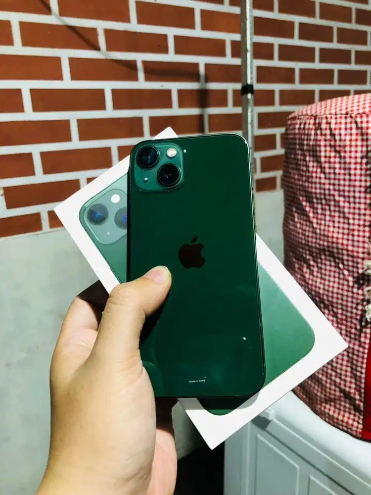 iPhone 13 128GB iBox