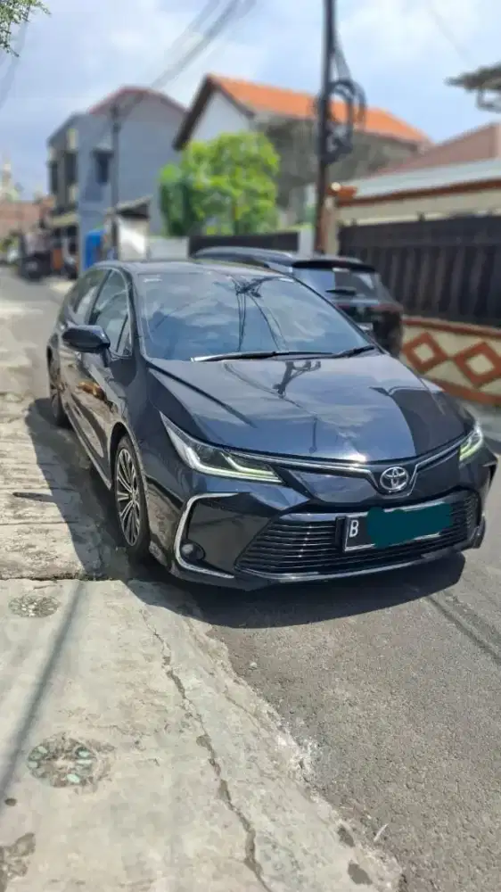 Altis 1.8 v 2021-2022 km 60rb ex wanita pajak des 2025 istimewa mulus