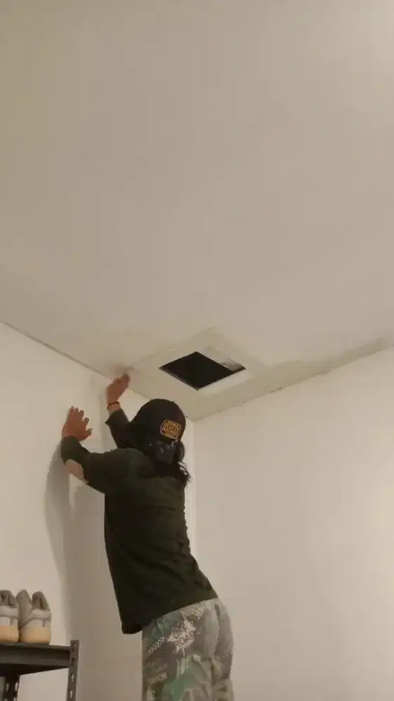 tukang kanopi•atap bocor•dak rembes•plafon•renovasi•dll