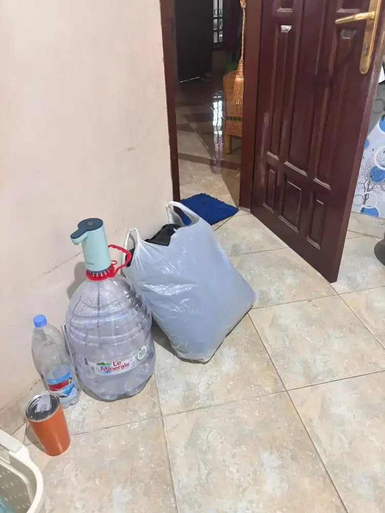 Dicari ASISTEN RUMAH TANGGA