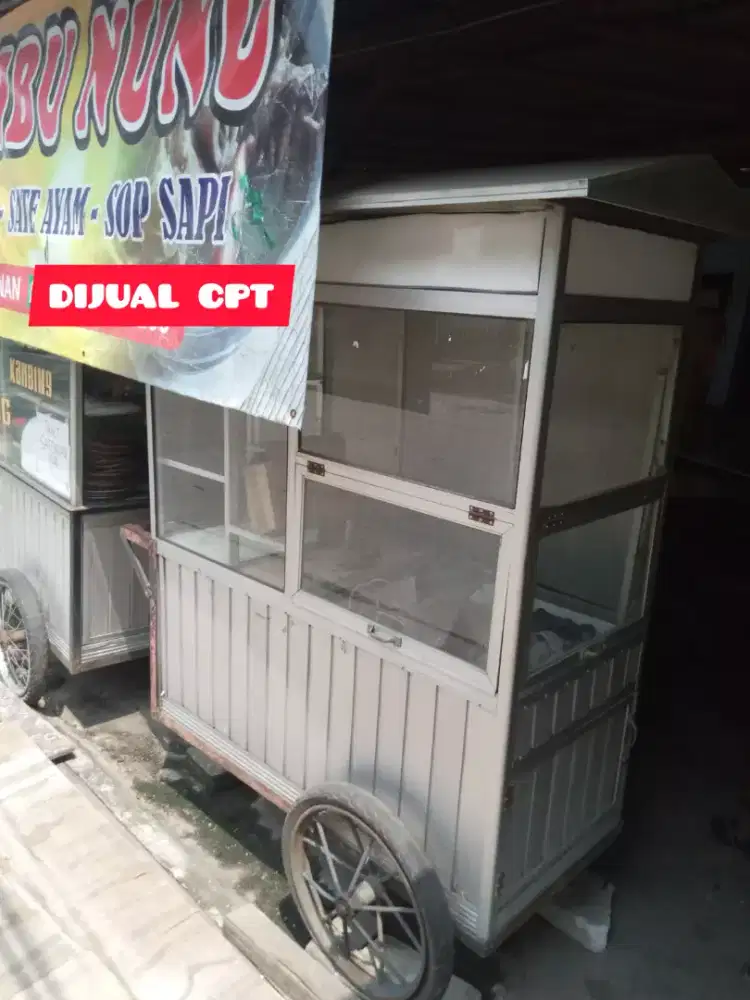 Gerobak dorong untuk multi jualan