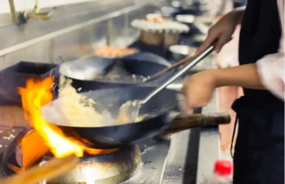 Saya Koki/Chef yg mencari pekerjaan di bagian msak tuk Cafe/Resto