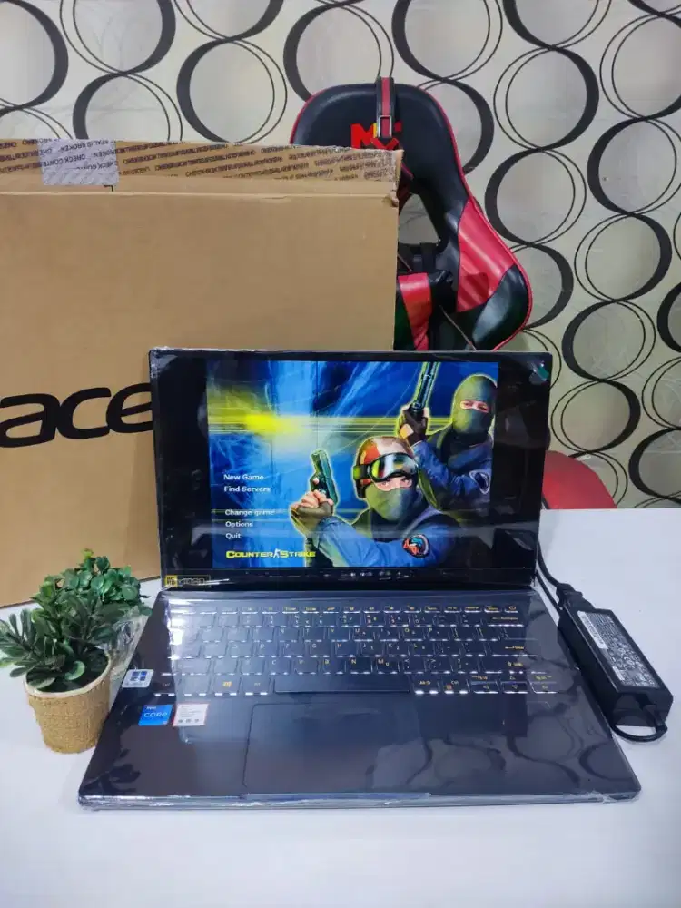 Laptop Acer Swift Core i5 RAM 8Gb SSD 128Gb SLIM BEZELES