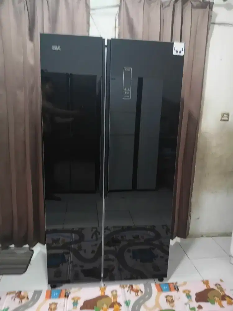 Dijual kulkas merk GEA kondisi masih normal mulus