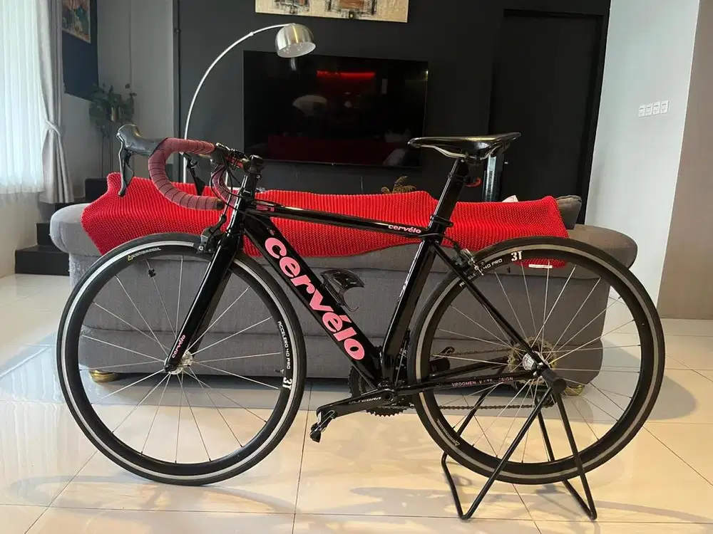 [For Sale] Road Bike Preloved