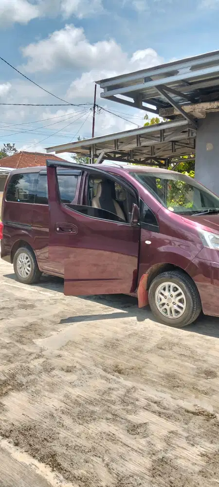 Nissan Evalia 2012 Bensin