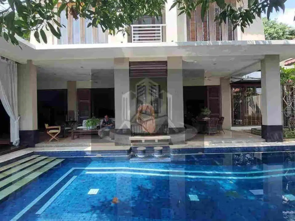DIJUAL MURAH DIKELASNYA RUMAH EKSLUSIF DI AMPERA KEMANG