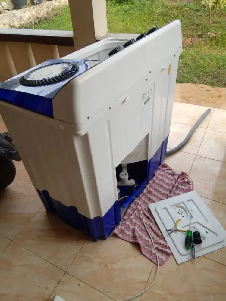 SERVICE MESIN CUCI & TV PANGGILAN